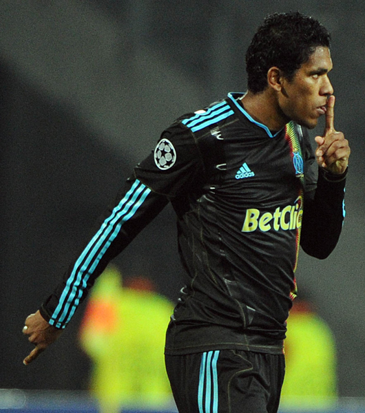 包含皇家马德里轻取阿贾克斯,欧冠旅程灰暗的词条 包含皇家马德里轻取阿贾克斯,欧冠旅程灰暗的词条