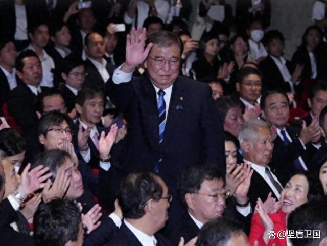 爱游戏登录入口-山西以微弱优势击败福建，坚守榜首宝座