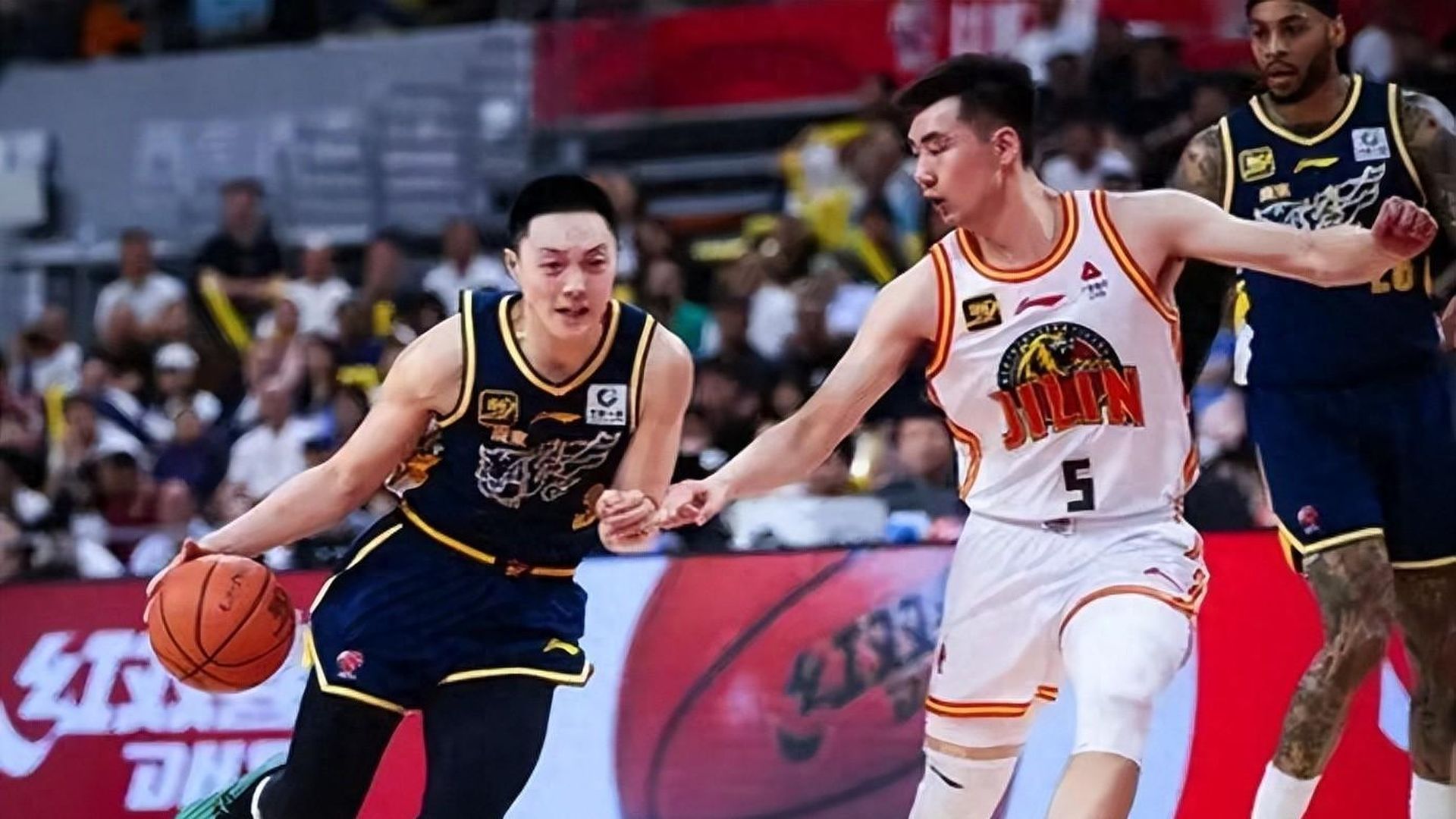 爱游戏培训-广东队在CBA季后赛中打出团战,被誉为球迷泪目