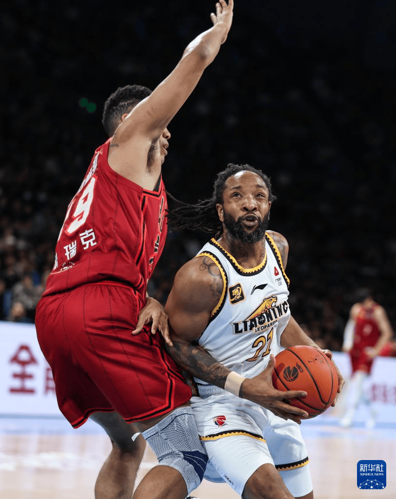 爱游戏在线登录-辽宁队全场碾压全国篮球锦标赛，如同剧本杀再现，爆冷的简单介绍