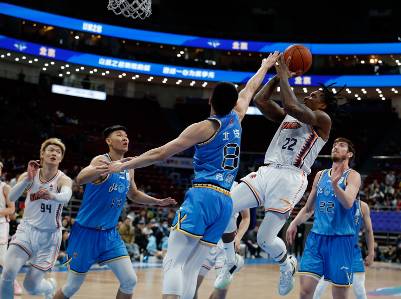 甘肃男篮士气高昂,连胜在望的简单介绍 甘肃男篮士气高昂,连胜在望的简单介绍