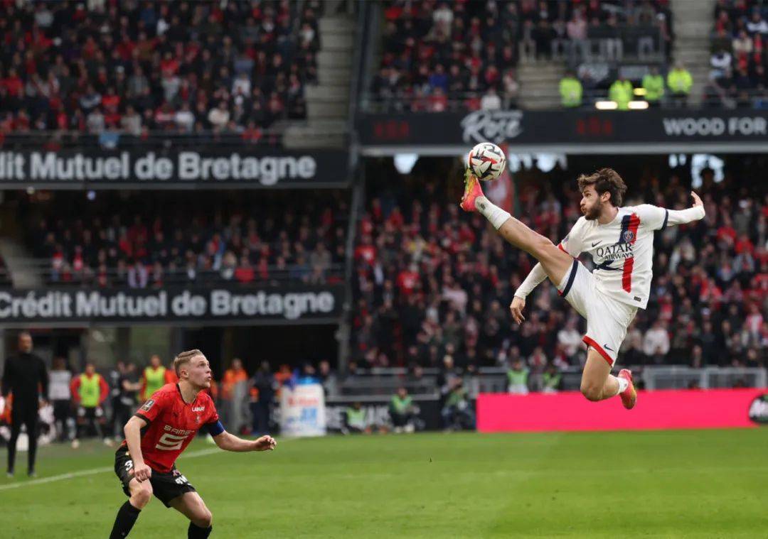 爱游戏投注-关于亚眠客场大胜巴黎,法甲卫冕冠军防线不稳的信息