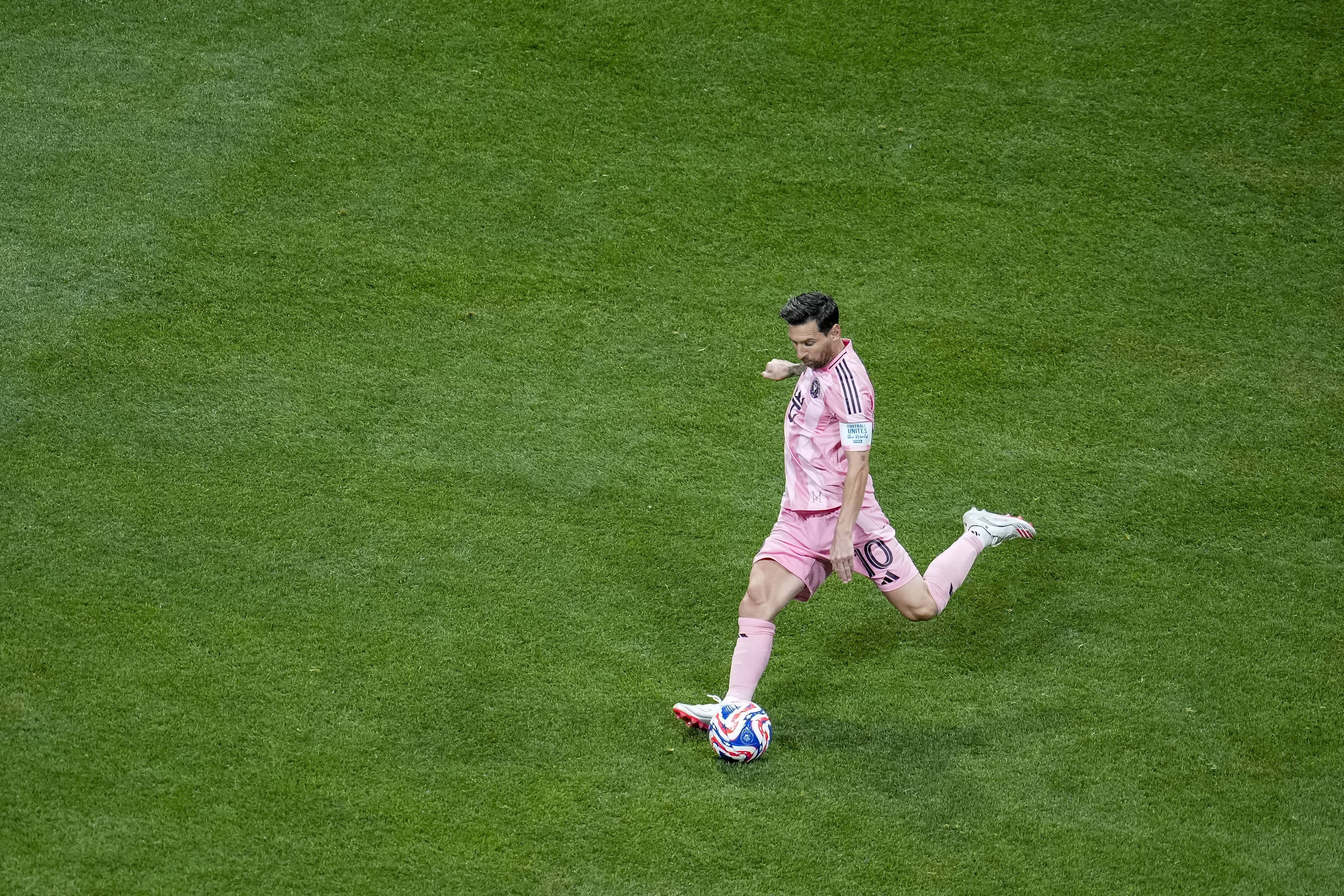 关于梅西连续两场破门,带领巴黎圣日耳曼取得激动胜利的信息 关于梅西连续两场破门,带领巴黎圣日耳曼取得激动胜利的信息