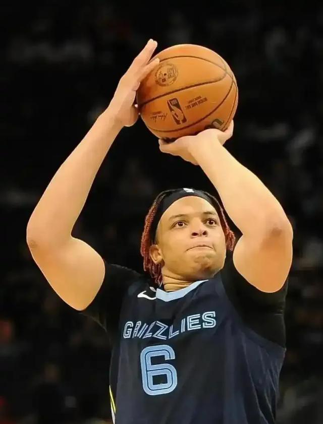 关于西斯特尔表现出色,为球队赢得关键三分的信息 关于西斯特尔表现出色,为球队赢得关键三分的信息