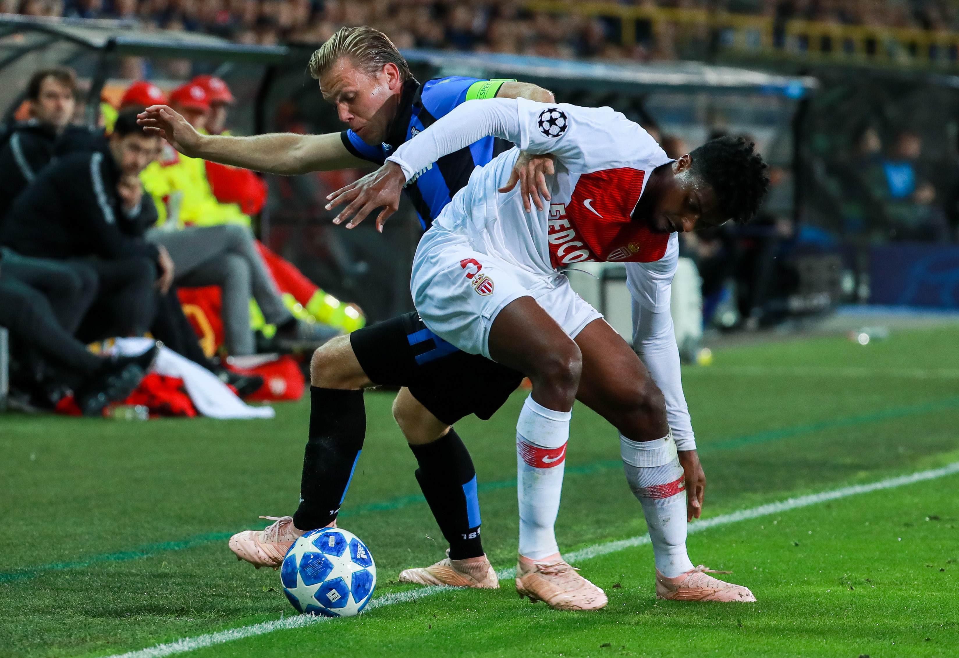 爱游戏登录入口-包含摩纳哥战平雷恩，难分高下两强对决的词条