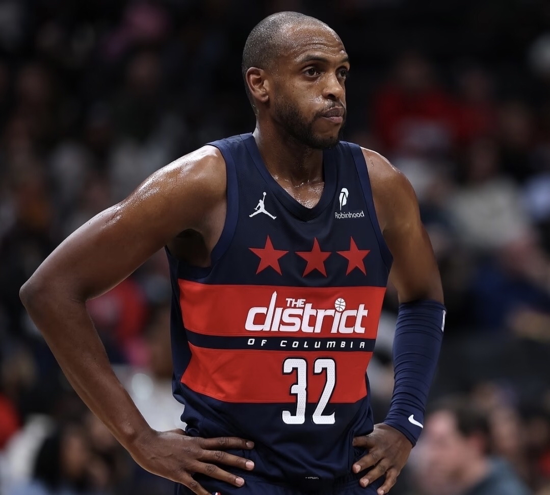 雄鹿后卫完成手术复出,球队期待他强势回归 雄鹿后卫完成手术复出,球队期待他强势回归