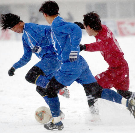 爱游戏课程-江苏舜天客场战平广州富力,保持不败