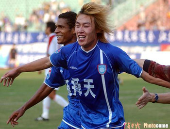 江苏舜天客场战平广州富力,保持不败 江苏舜天客场战平广州富力,保持不败