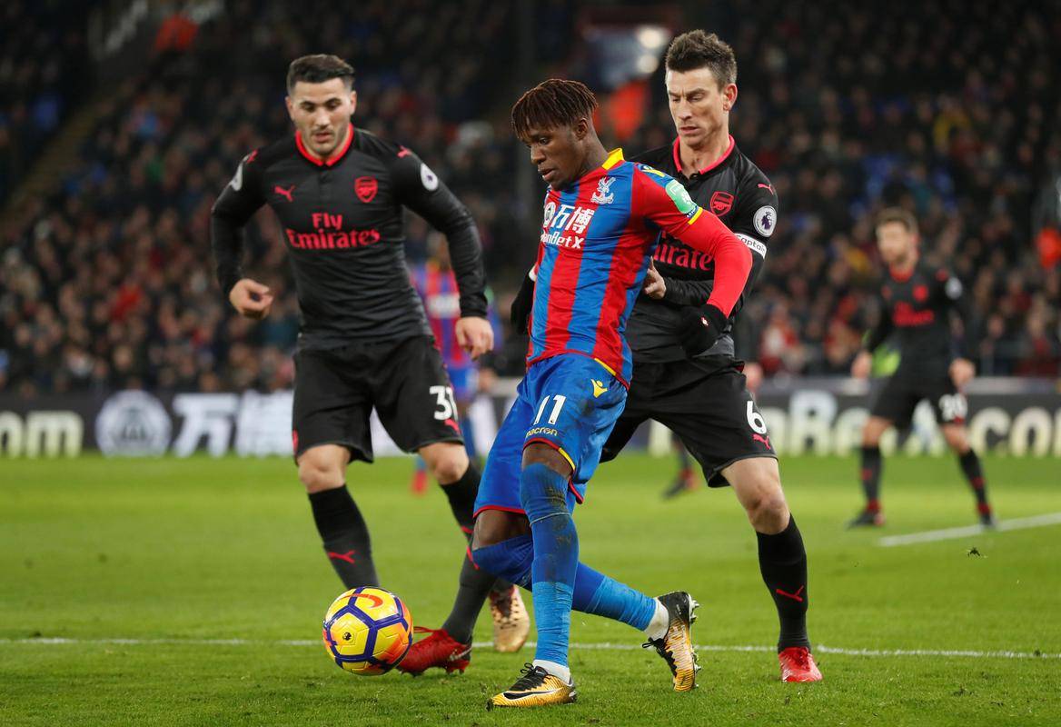 爱游戏网站入口-包含切尔西客场不敌水晶宫,遭遇两连败的词条