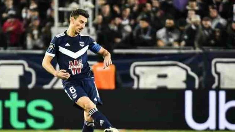 波尔多主场不敌里昂，遭遇失利