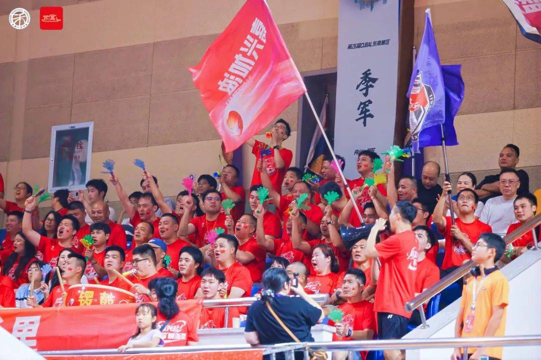 队员技术过硬，为球队连胜创造条件