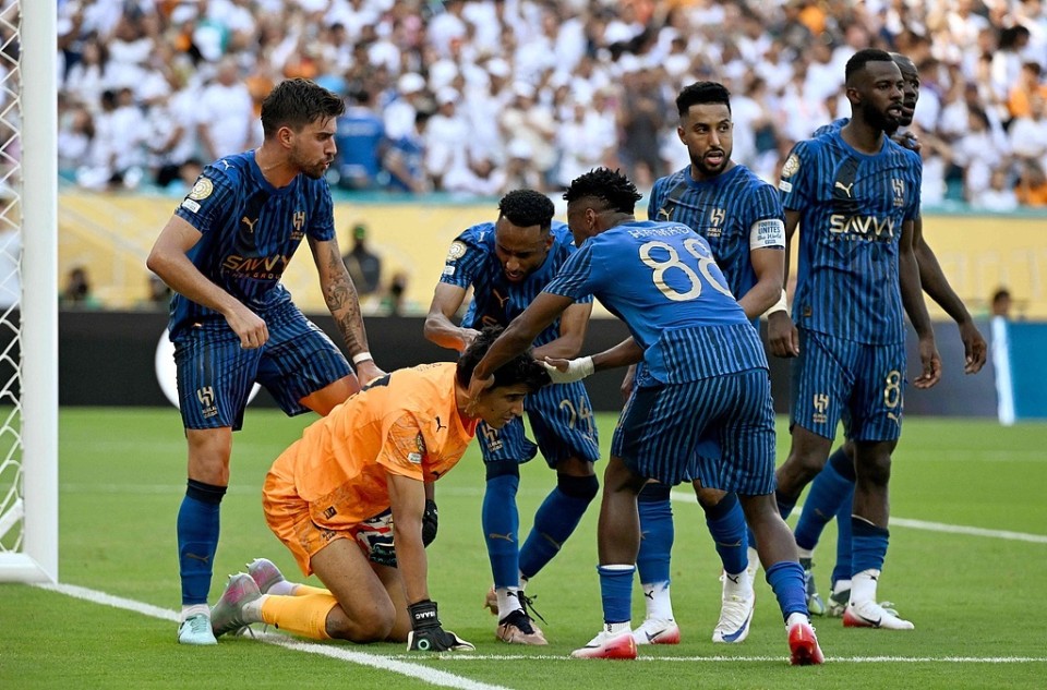 亚洲足球锦标赛上的控球大战