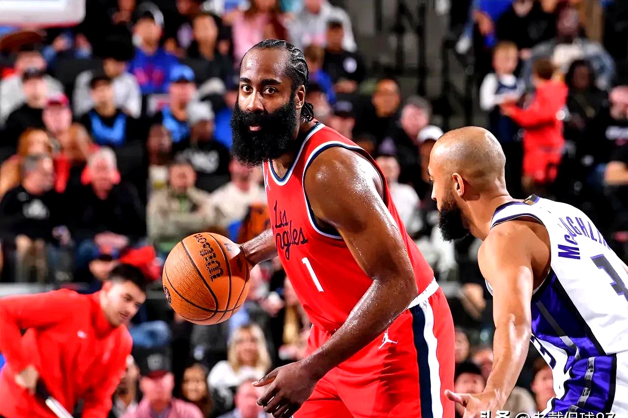 快船力克国王,主场继续保持不败 快船力克国王,主场继续保持不败